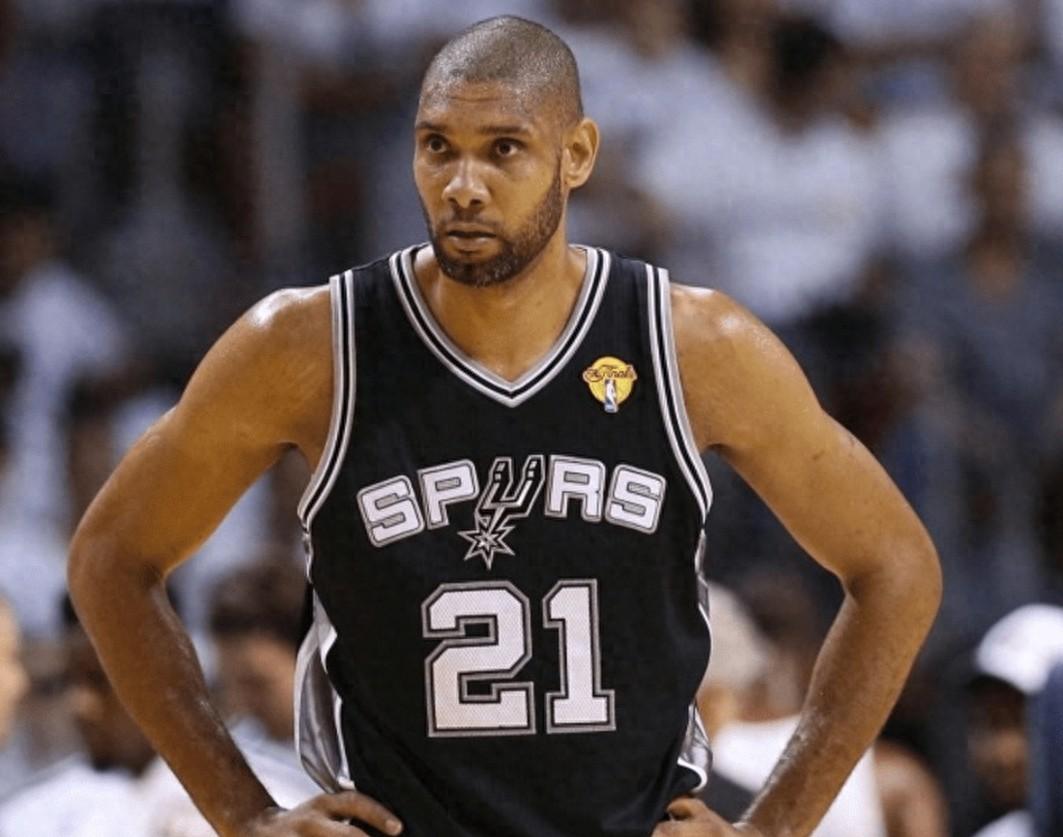 中国男子冰壶队米兰冬奥会资格赛5-2战胜菲律宾，豪取三连胜（米兰冬奥资格赛：中国男冰壶队5比2击败菲律宾，豪取三连胜）