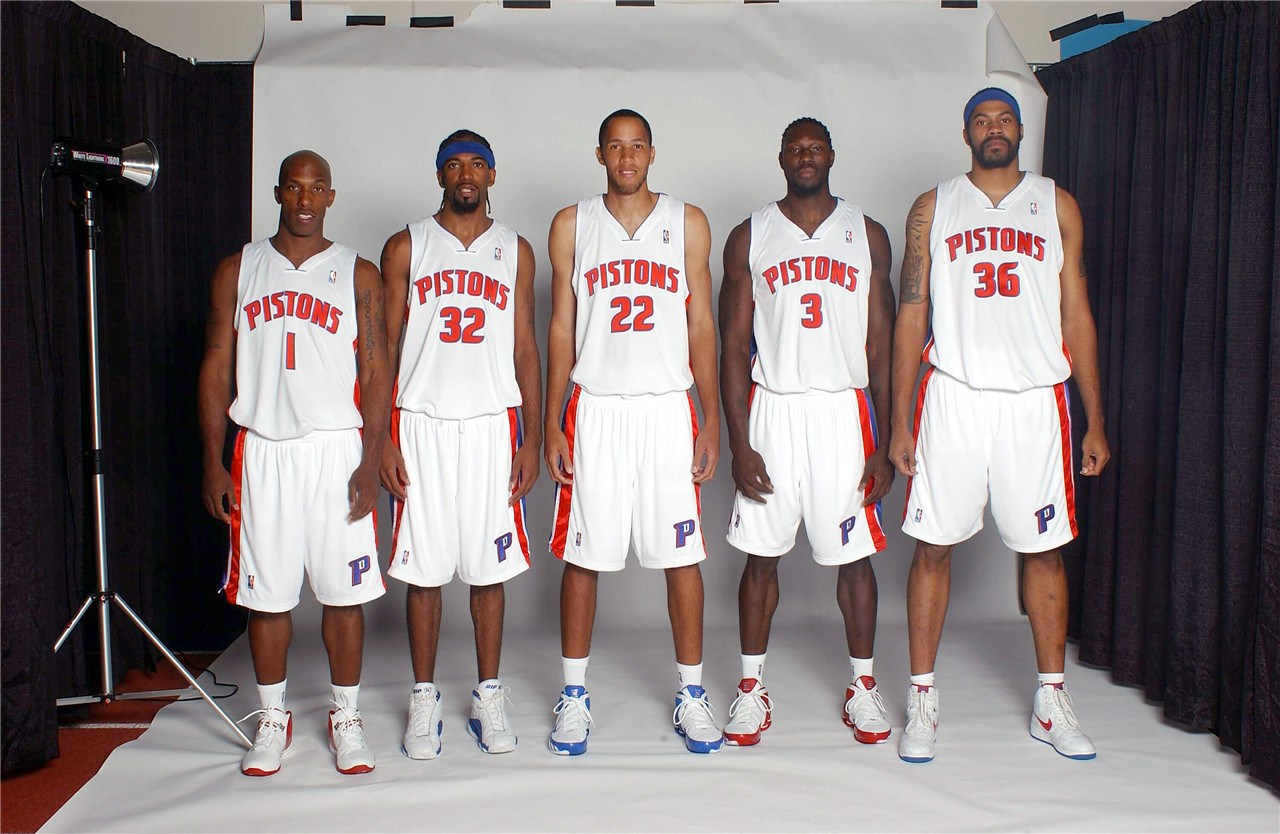 巴西女足大名单：洛蕾娜&卢安妮领衔，老将扎诺蒂回归（巴西女足公布大名单：洛蕾娜、卢安妮领衔，老将扎诺蒂归队）